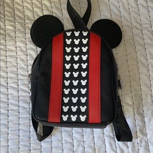 Disney loungefly crossbody/backpack